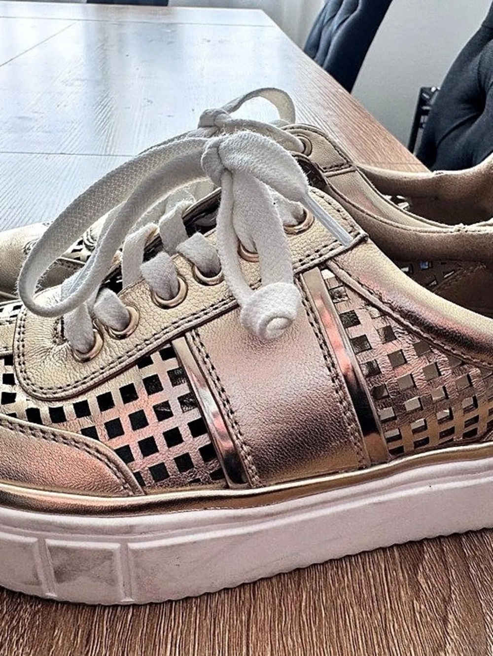 Vince Camuto Perforated Sneakers in Gold size 6 - Picture 3 of 5
